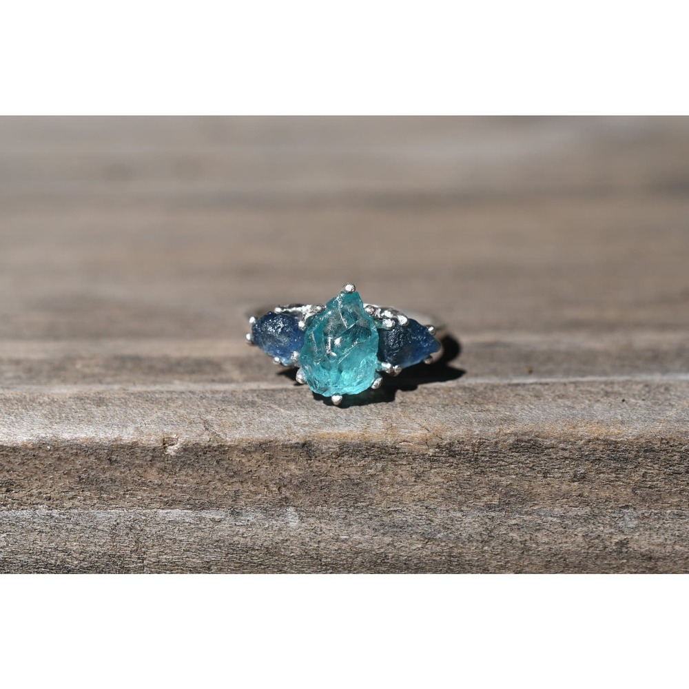 Ocean-Inspired Raw Gemstone Ring with Teal and Blue Crystals on Silver B…